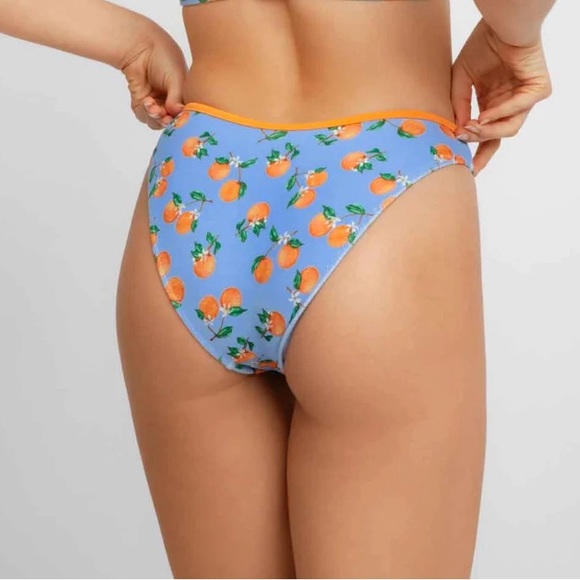 Blackbough swimsuit set - Picture 3 of 7